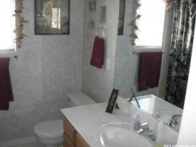 1586 N 100 W, Bountiful, UT 84010 — photo 9