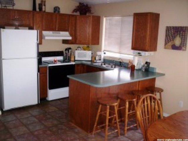 340 W 1850 S, Clearfield, UT 84015 — photo 4