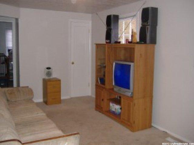 56 S 400 E, Clearfield, UT 84015 — photo 2