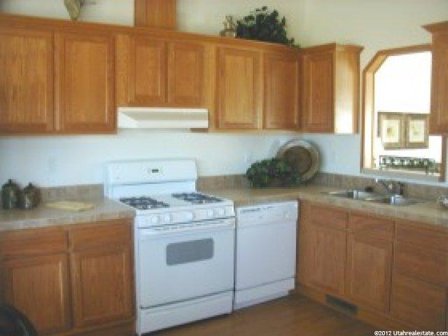 2061 S 500 W, Vernal, UT 84078 — photo 2