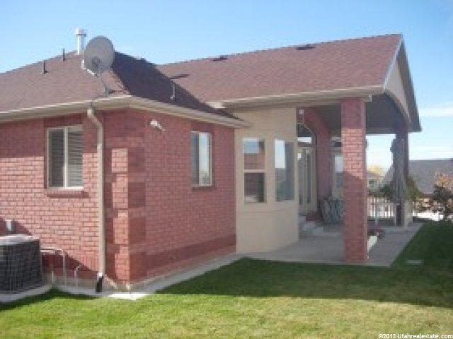 331 E Park View Cir S, Bountiful, UT 84010 — photo 9