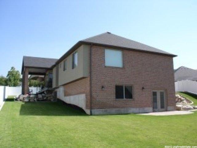 319 Park View Cir, Bountiful, UT 84010 — photo 2
