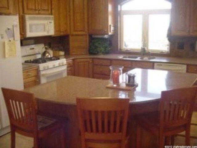 307 E 830 S, Farmington, UT 84025 — photo 2