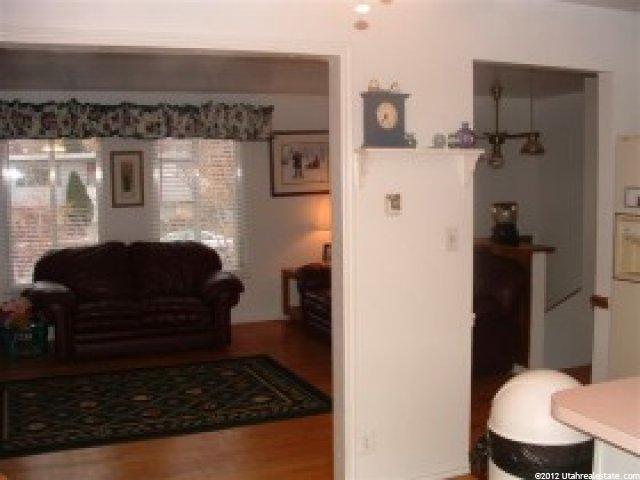 10320 Clearview Dr, Sandy, UT 84070 — photo 8