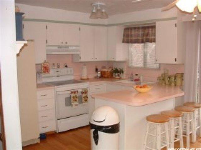 10320 Clearview Dr, Sandy, UT 84070 — photo 9