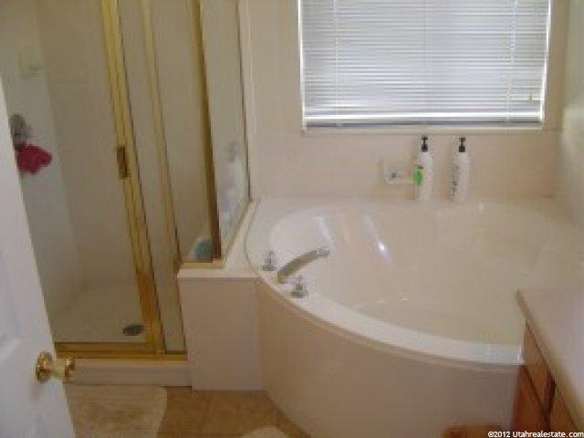 189 Stonepark Cir, Draper, UT 84020 — photo 6
