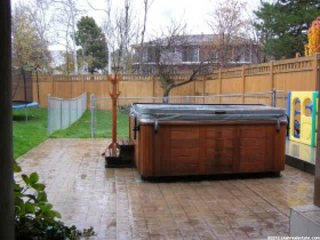 8723 Acorn Ln, Sandy, UT 84093 — photo 11