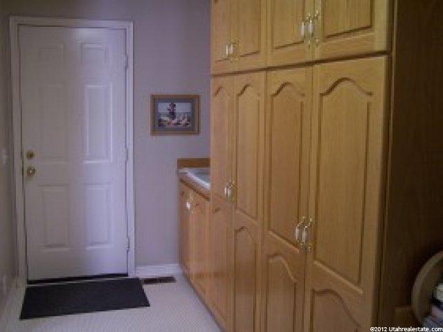 2098 E Oak Haven Pl, Sandy, UT 84093 — photo 9