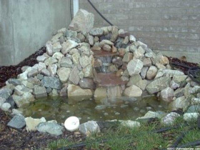 401 Meadowbrook Dr, Ogden, UT 84404 — photo 3