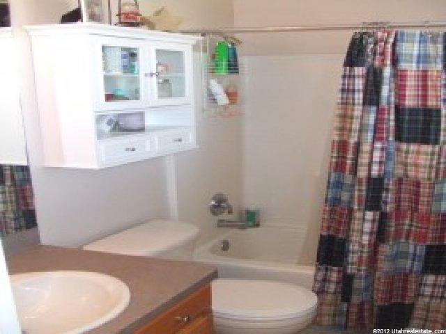 1697 N 2475 W, Clinton, UT 84015 — photo 5