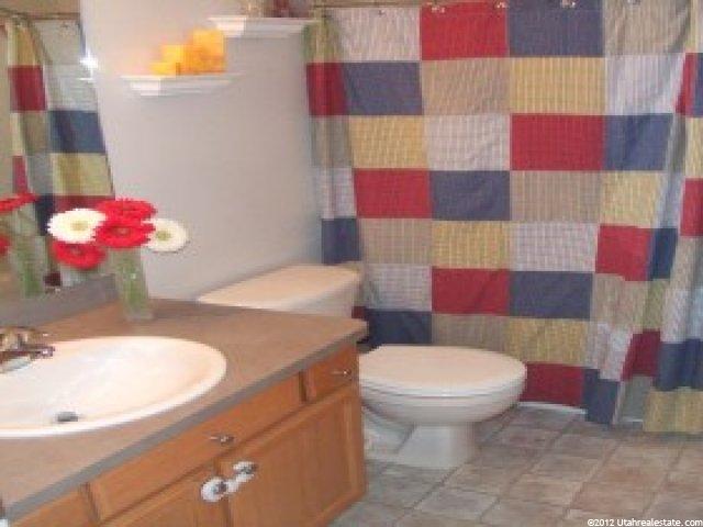 1697 N 2475 W, Clinton, UT 84015 — photo 8