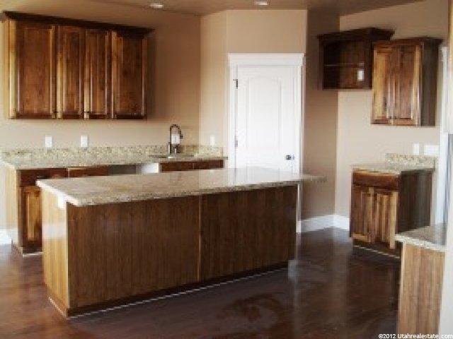 864 S 300 E, Farmington, UT 84025 — photo 7