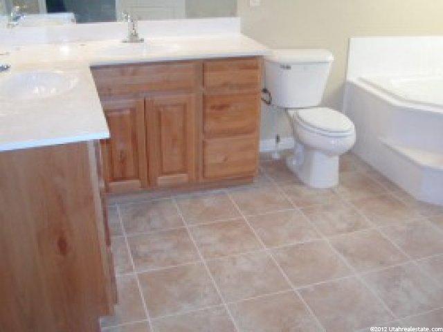 4115 E Mt Airey Dr, Eagle Mountain, UT 84043 — photo 8