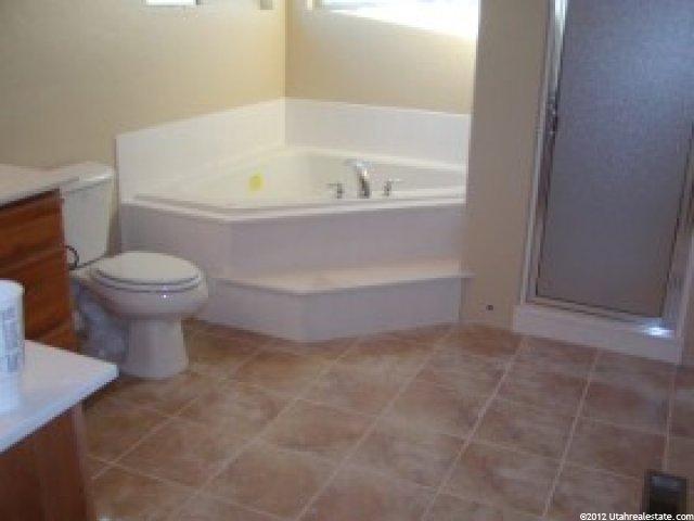 4115 E Mt Airey Dr, Eagle Mountain, UT 84043 — photo 9