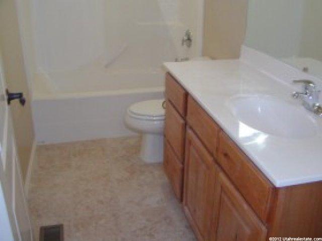 4115 E Mt Airey Dr, Eagle Mountain, UT 84043 — photo 10