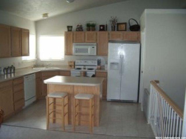 12 N 875 W, Layton, UT 84041 — photo 2