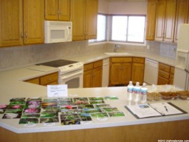 11698 S Cassowary Dr E, Sandy, UT 84092 — photo 3