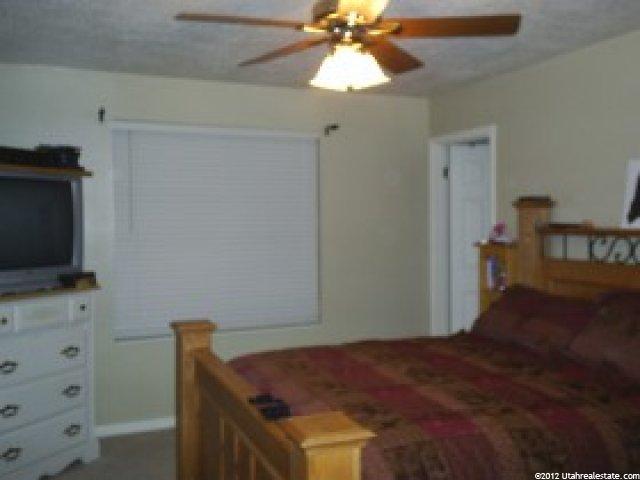 1302 N 2375 W, Layton, UT 84041 — photo 2