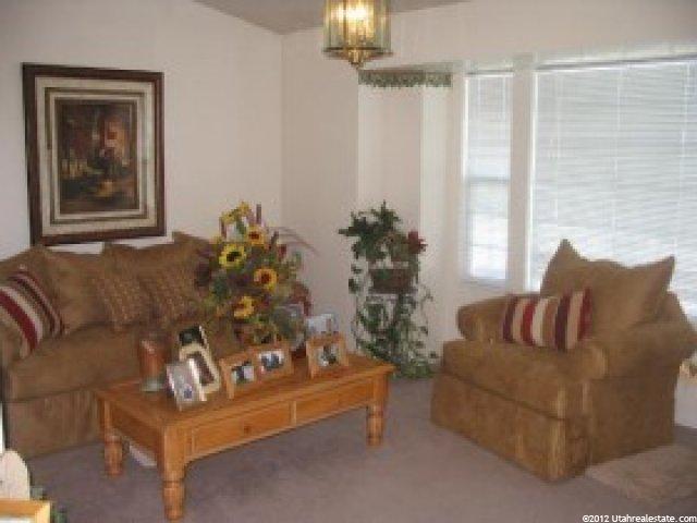 5061 Vista Dr, Roy, UT 84067 — photo 2