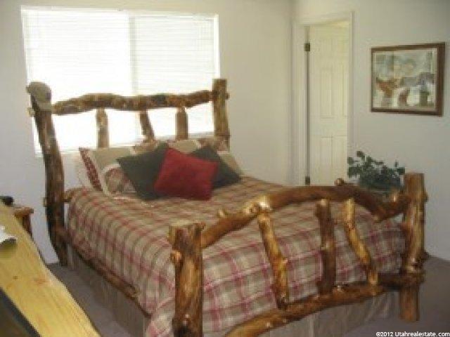 5061 Vista Dr, Roy, UT 84067 — photo 6
