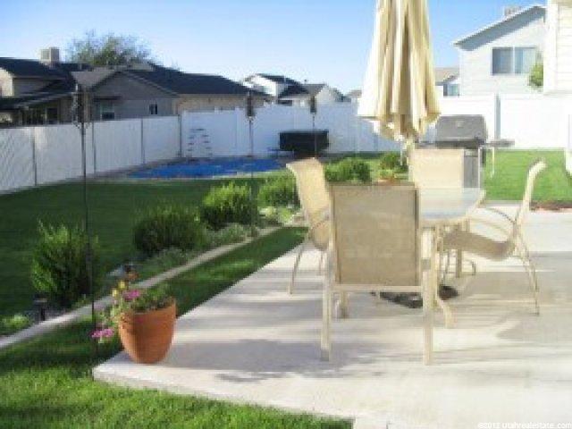 5061 Vista Dr, Roy, UT 84067 — photo 8