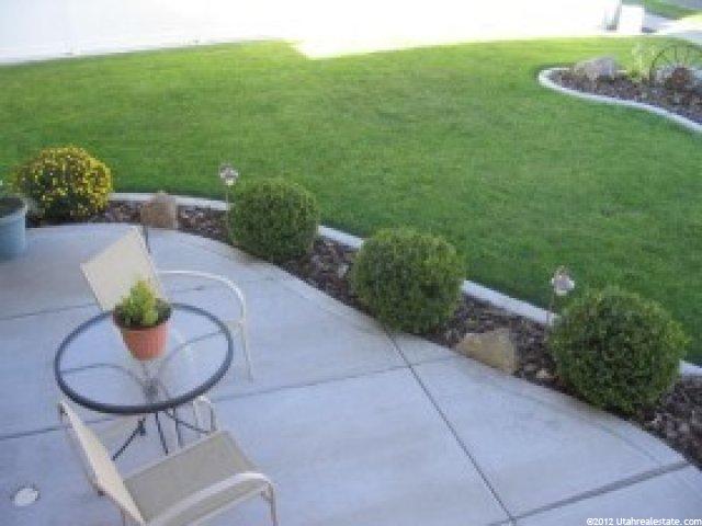 5061 Vista Dr, Roy, UT 84067 — photo 9