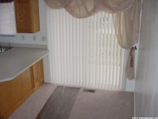 963 N 525 W, Clinton, UT 84015 — photo 4