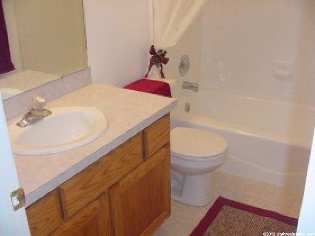 963 N 525 W, Clinton, UT 84015 — photo 5
