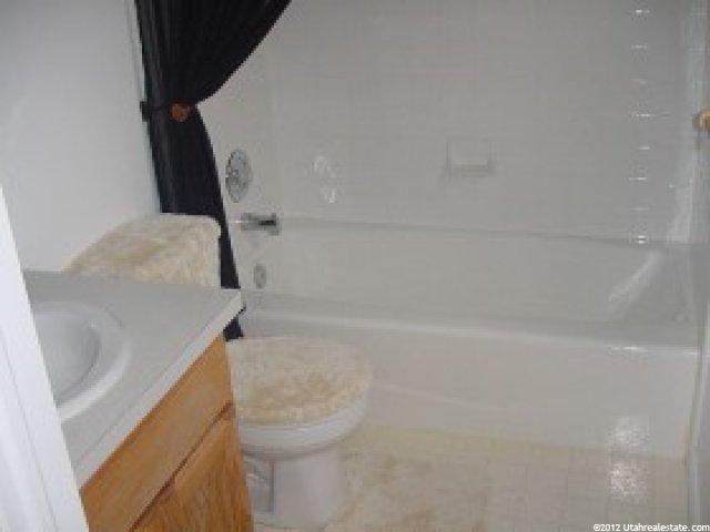 963 N 525 W, Clinton, UT 84015 — photo 6