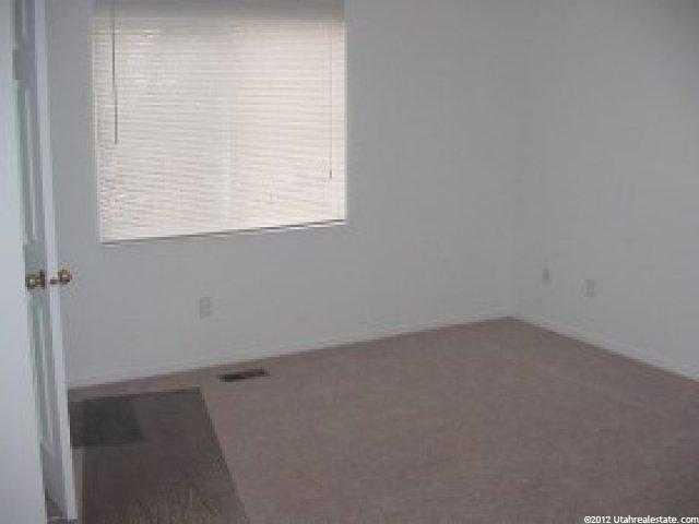963 N 525 W, Clinton, UT 84015 — photo 7
