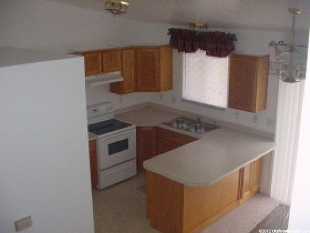 963 N 525 W, Clinton, UT 84015 — photo 9