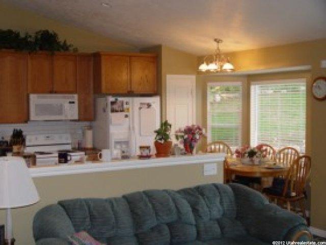 1105 E Avalon Hills Dr, Ogden, UT 84404 — photo 2