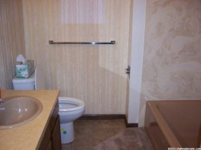 525 E 100 N, Mt Pleasant, UT 84647 — photo 6