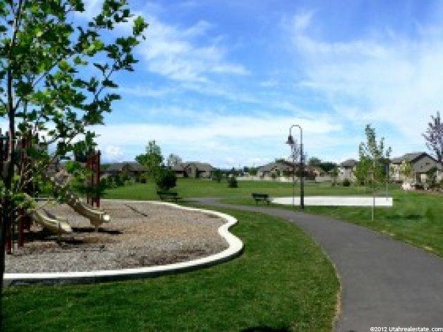 940 Willowmere Dr, Kaysville, UT 84037 — photo 6