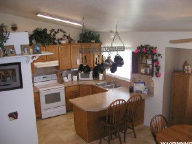 5810 S 3260 W, Roy, UT 84067 — photo 4