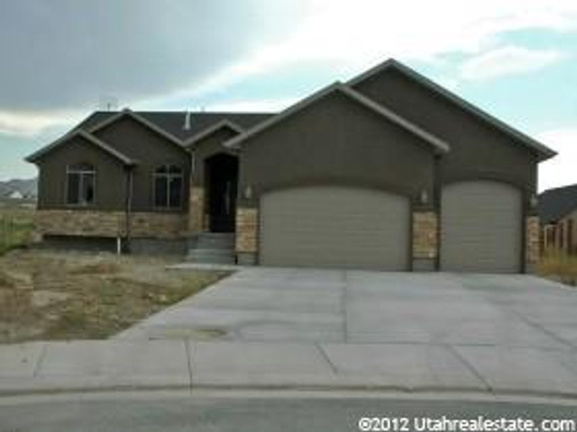 8614 HANCOCK CIR, Eagle Mountain UT 84005