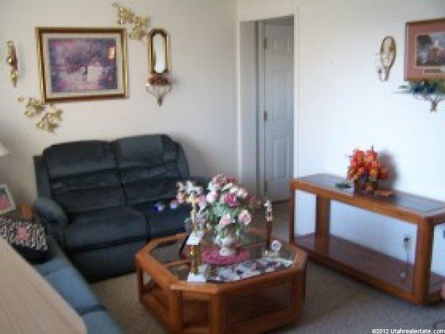 902 W 300 S, Vernal, UT 84078 — photo 2