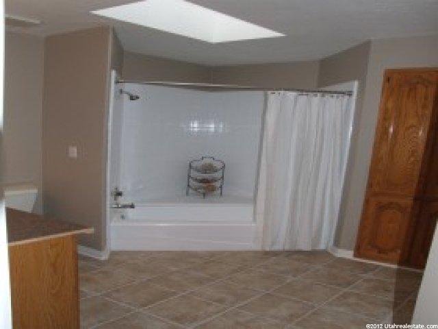 2095 N 2275 E, Layton, UT 84040 — photo 4