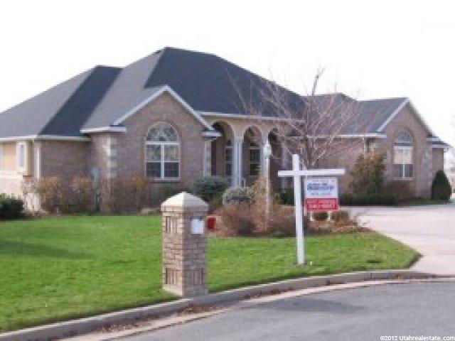331 E 3625 N, North Ogden, UT 84414 — photo 2