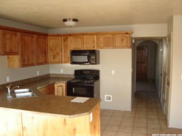 89 W 1850 N, Layton, UT 84041 — photo 2