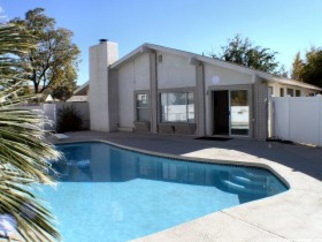 1203 Mahogany Cir, St. George, UT 84790 — photo 2