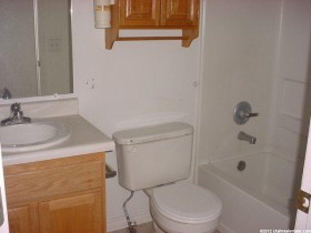 422 E 525 S, Clearfield, UT 84015 — photo 4