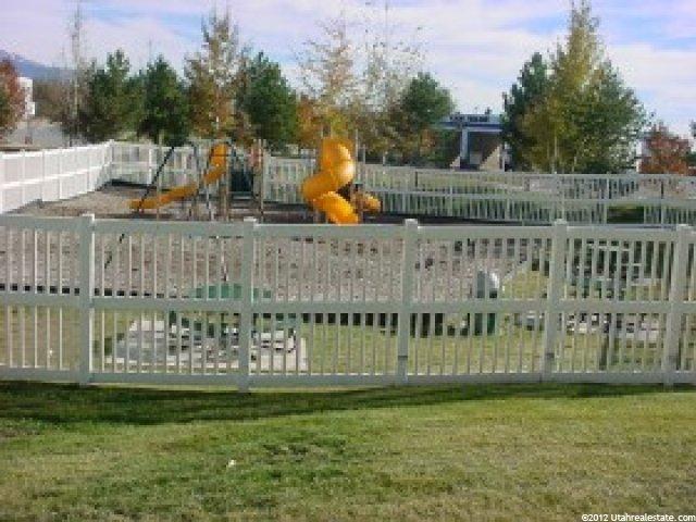 422 E 525 S, Clearfield, UT 84015 — photo 9