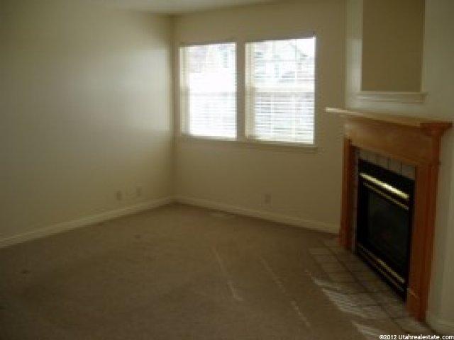 698 W 1900 N, Clinton, UT 84015 — photo 2