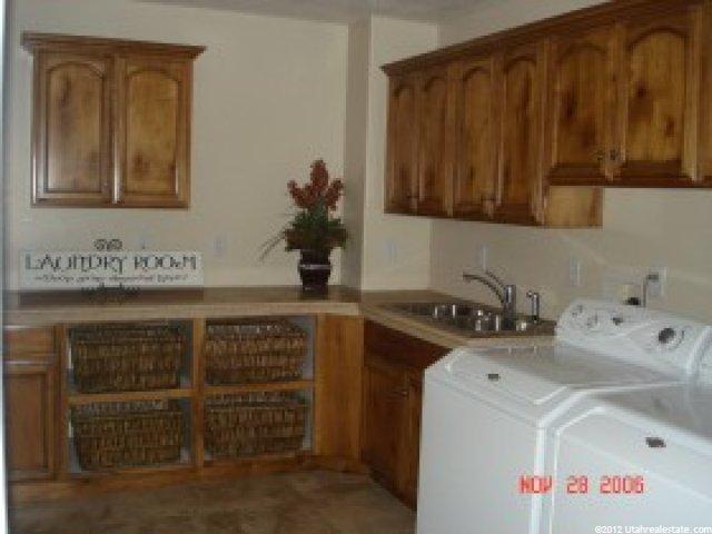 2251 W 2380 S, West Haven, UT 84401 — photo 9