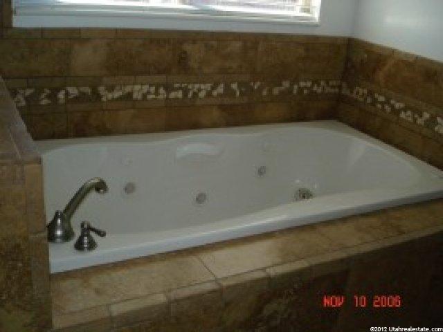 2251 W 2380 S, West Haven, UT 84401 — photo 8
