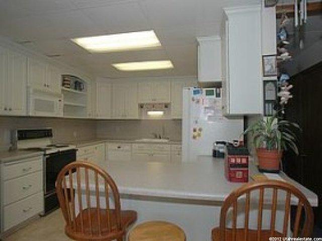 190 S 1100 W, West Bountiful, UT 84087 — photo 3