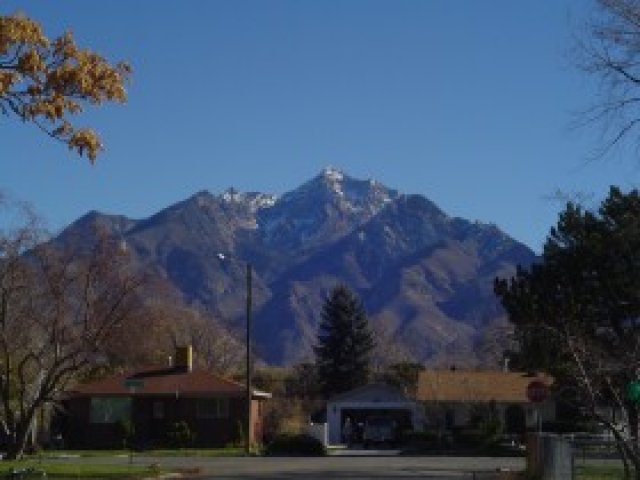 9262 S Sneddon Dr E, Sandy, UT 84070 — photo 10