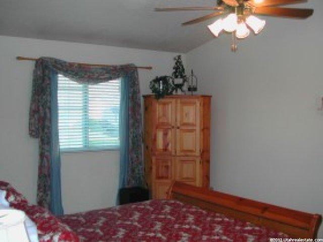 1393 N 400 W, Centerville, UT 84014 — photo 5