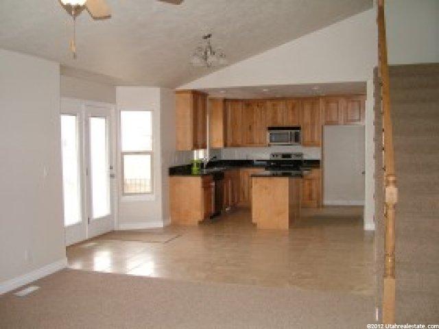 138 N 1980 W, Marriott Slaterville, UT 84404 — photo 2